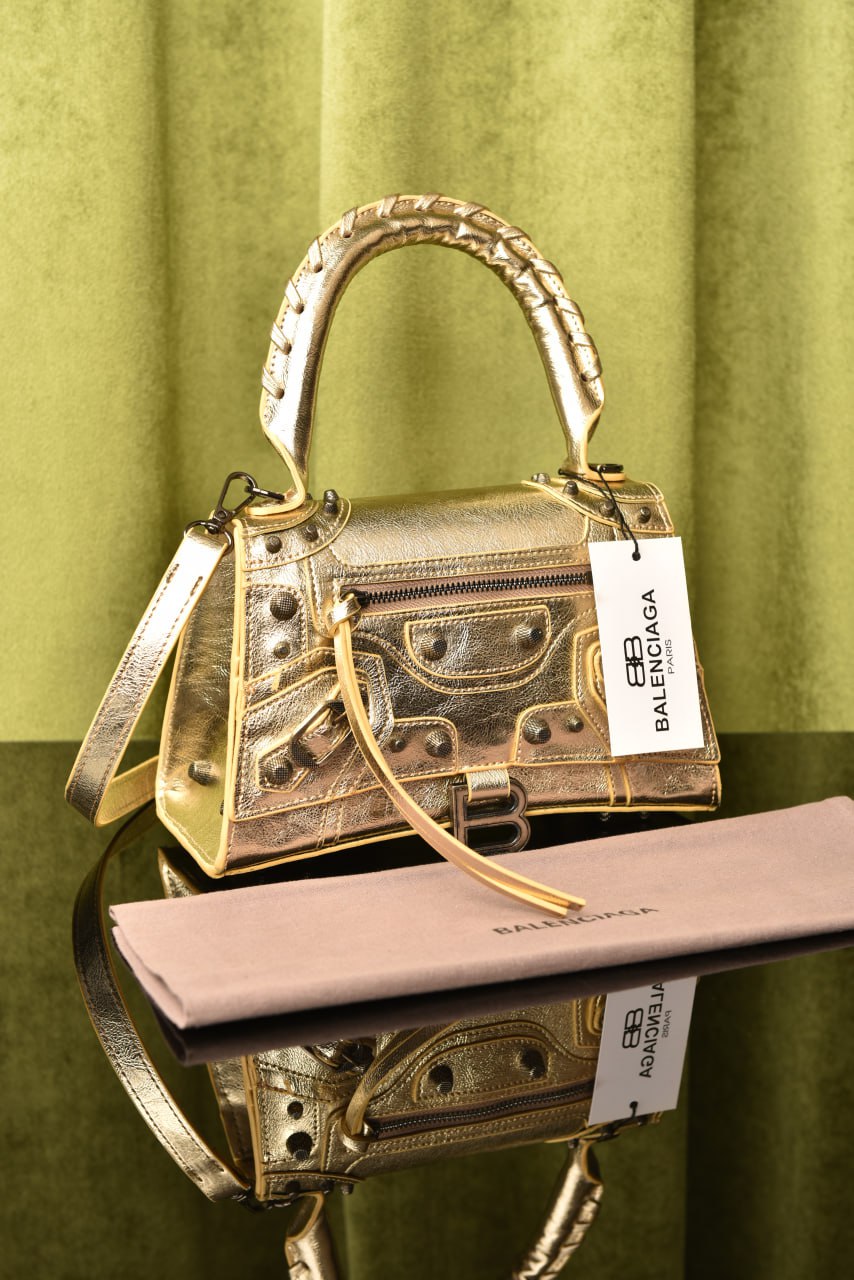 <br />
<b>Notice</b>:  Undefined index: adi in <b>/home2/kalacine/cumali.kalaci.net/canta/index.php</b> on line <b>52</b><br />
