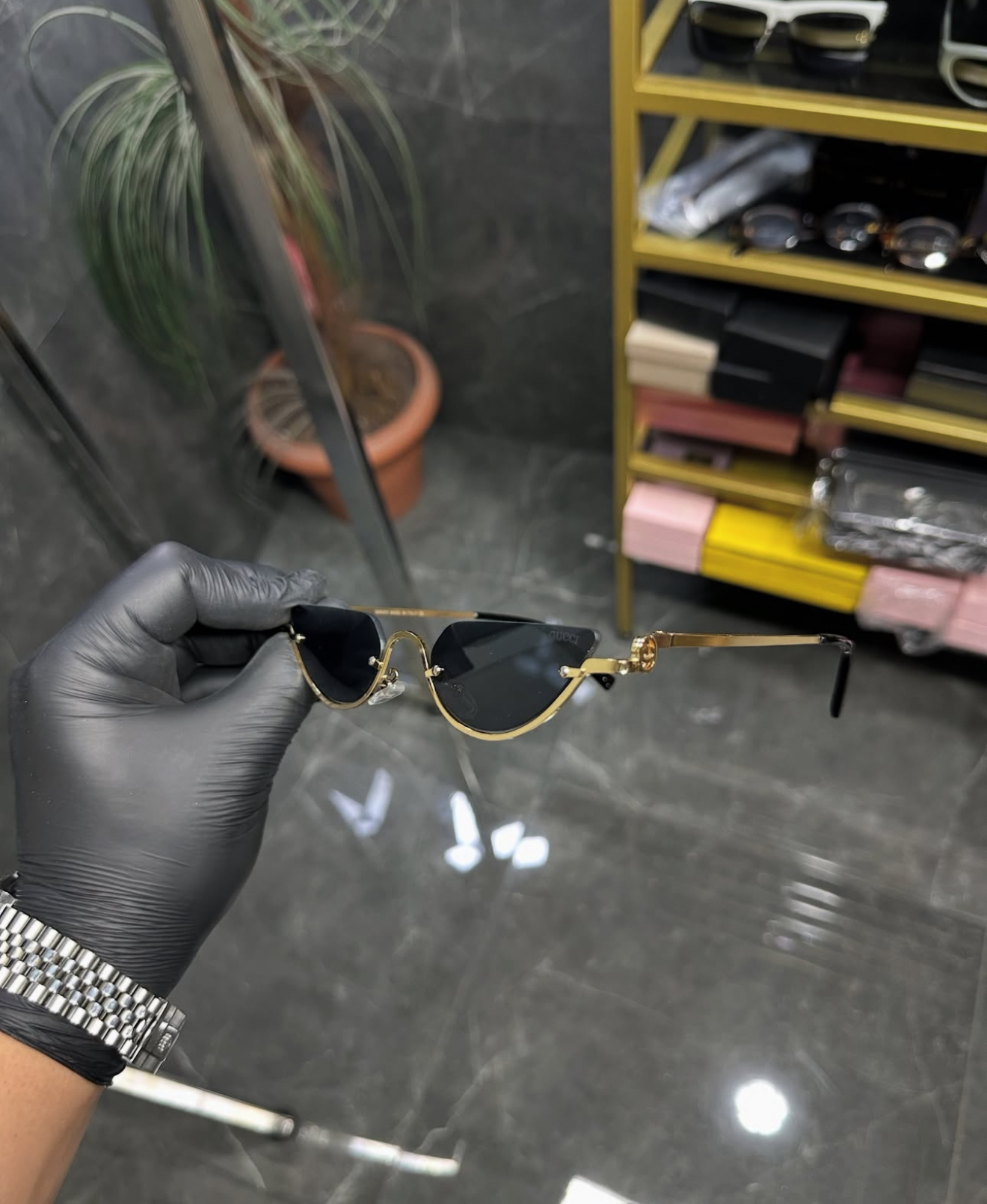 <br />
<b>Notice</b>:  Undefined index: adi in <b>/home2/kalacine/cumali.kalaci.net/gozluk/index.php</b> on line <b>52</b><br />
