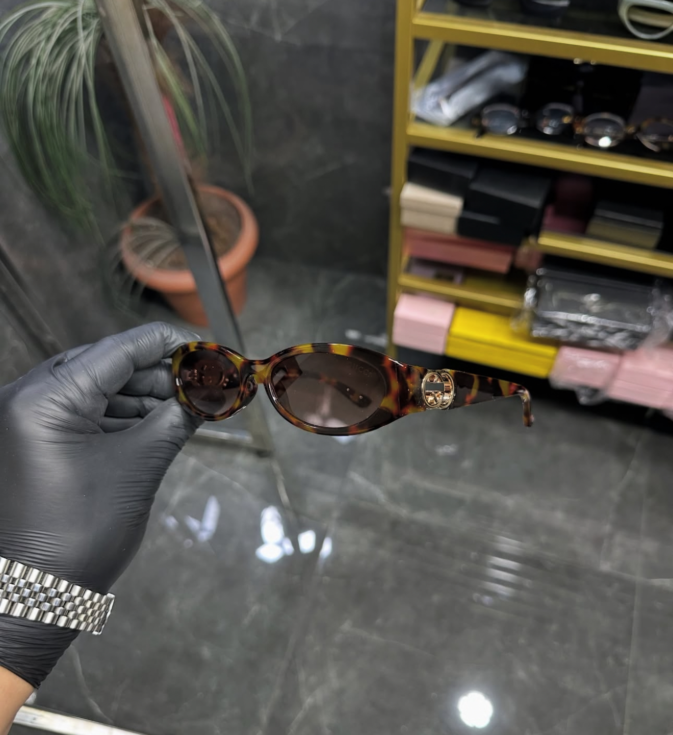 <br />
<b>Notice</b>:  Undefined index: adi in <b>/home2/kalacine/cumali.kalaci.net/gozluk/index.php</b> on line <b>52</b><br />
