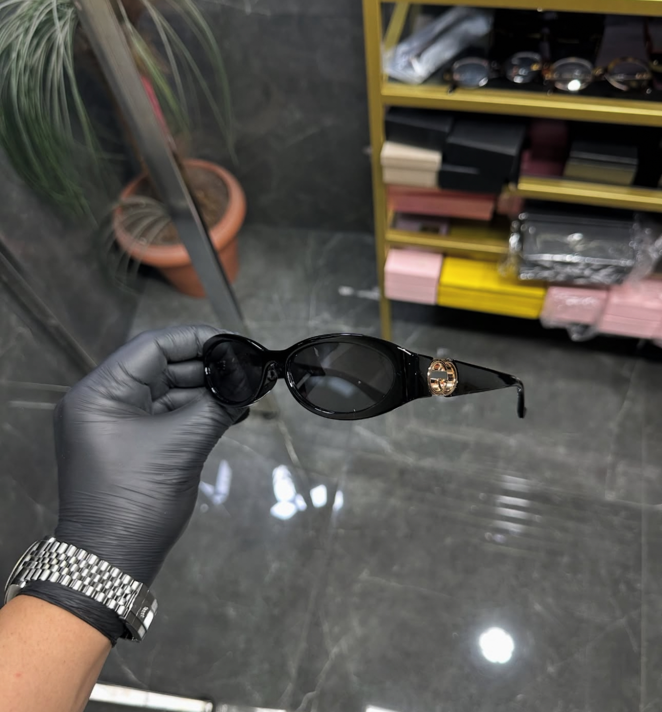 <br />
<b>Notice</b>:  Undefined index: adi in <b>/home2/kalacine/cumali.kalaci.net/gozluk/index.php</b> on line <b>52</b><br />
